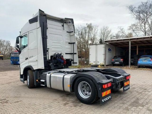 Volvo FH 460 Globetrotter 4x2 | Leasing - Cabeza tractora: foto 2 Volvo FH 460 Globetrotter 4x2 | Leasing - Cabeza tractora: foto 2