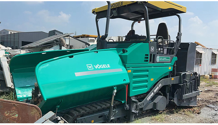 VOGELE S1880-3L Used paver laying machine 10m concrete road asphalt paver - Pavimentadora de asfalto: foto 1 VOGELE S1880-3L Used paver laying machine 10m concrete road asphalt paver - Pavimentadora de asfalto: foto 1