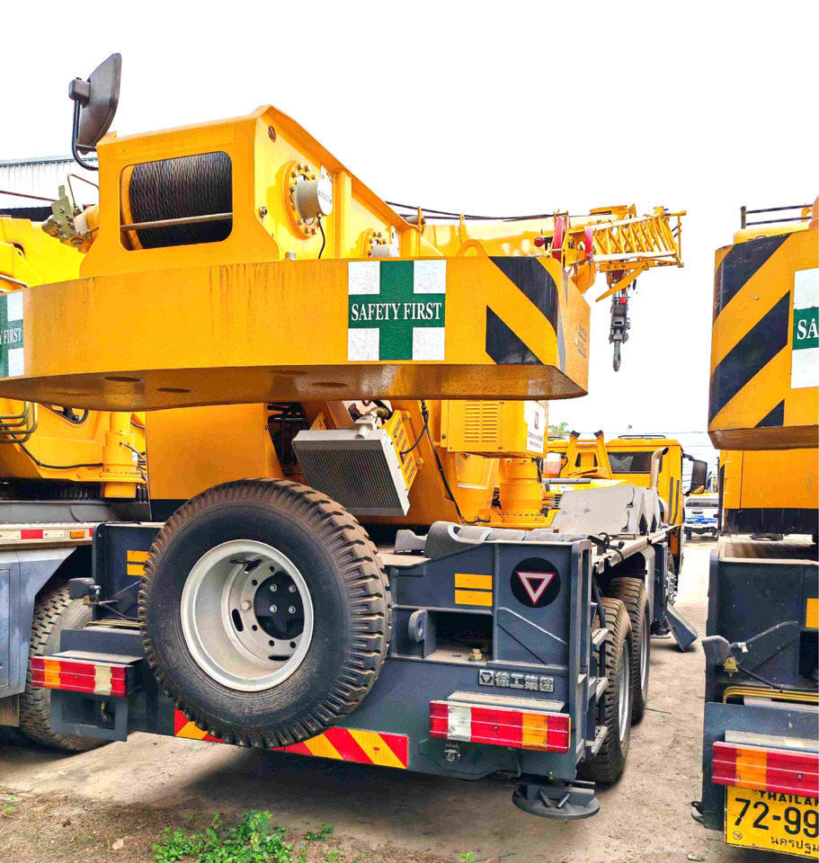 XCMG 2019 hydraulic telescopic arm 60ton truck crane XCT60_Y price - Autogrúa: foto 2 XCMG 2019 hydraulic telescopic arm 60ton truck crane XCT60_Y price - Autogrúa: foto 2