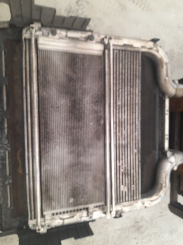 Radiador para Camión DAF XF 106 1909450 / 1993568 DAF truck: foto 7 Radiador para Camión DAF XF 106 1909450 / 1993568 DAF truck: foto 7