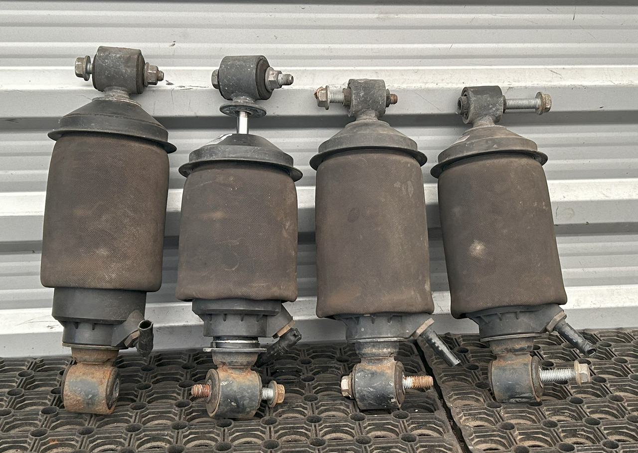 DAF XF 106 CAB SUSPENSION BOOT SET - Suspensión de cabina: foto 1 DAF XF 106 CAB SUSPENSION BOOT SET - Suspensión de cabina: foto 1