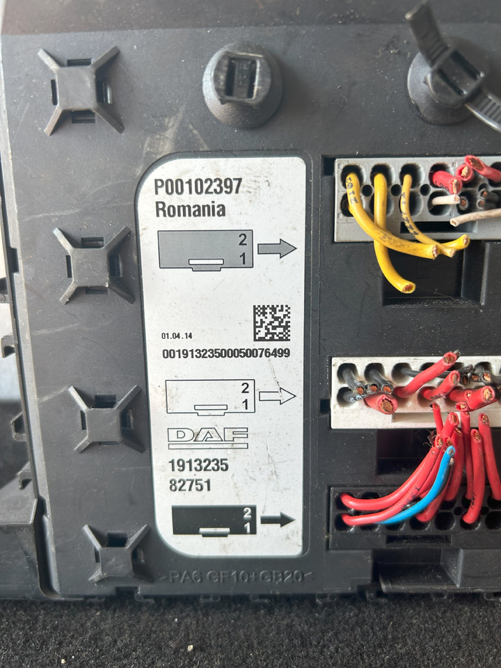 DAF XF 106 FUSE BOX - Fusible: foto 3 DAF XF 106 FUSE BOX - Fusible: foto 3