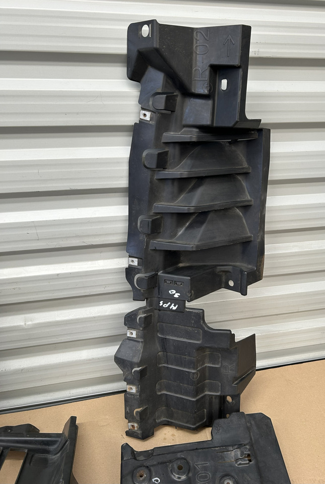 Carrocería y exterior para Camión MERCEDES-BENZ ACTROS MP4 BIGSPACE ENGINE SOUNDPROOFING COVER KIT: foto 7 Carrocería y exterior para Camión MERCEDES-BENZ ACTROS MP4 BIGSPACE ENGINE SOUNDPROOFING COVER KIT: foto 7