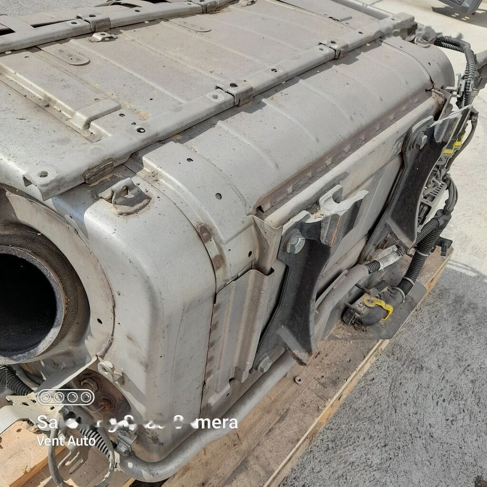 Mercedes-Benz ACTROS MP4 A0084902212 Mercedes-Benz A0084902212 - Convertidor catalítico para Camión: foto 4 Mercedes-Benz ACTROS MP4 A0084902212 Mercedes-Benz A0084902212 - Convertidor catalítico para Camión: foto 4