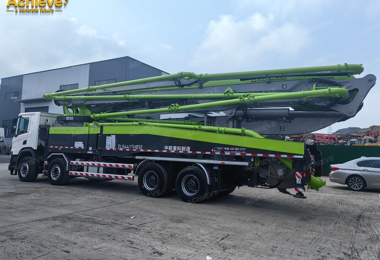 ZOOMLION ZOOMLION 2019 ZOOMLION 56X-6RZ 56M Scania P450 8x4【ACHIEVE】TOP CONDITION!!! - Camión bomba de hormigón: foto 4 ZOOMLION ZOOMLION 2019 ZOOMLION 56X-6RZ 56M Scania P450 8x4【ACHIEVE】TOP CONDITION!!! - Camión bomba de hormigón: foto 4