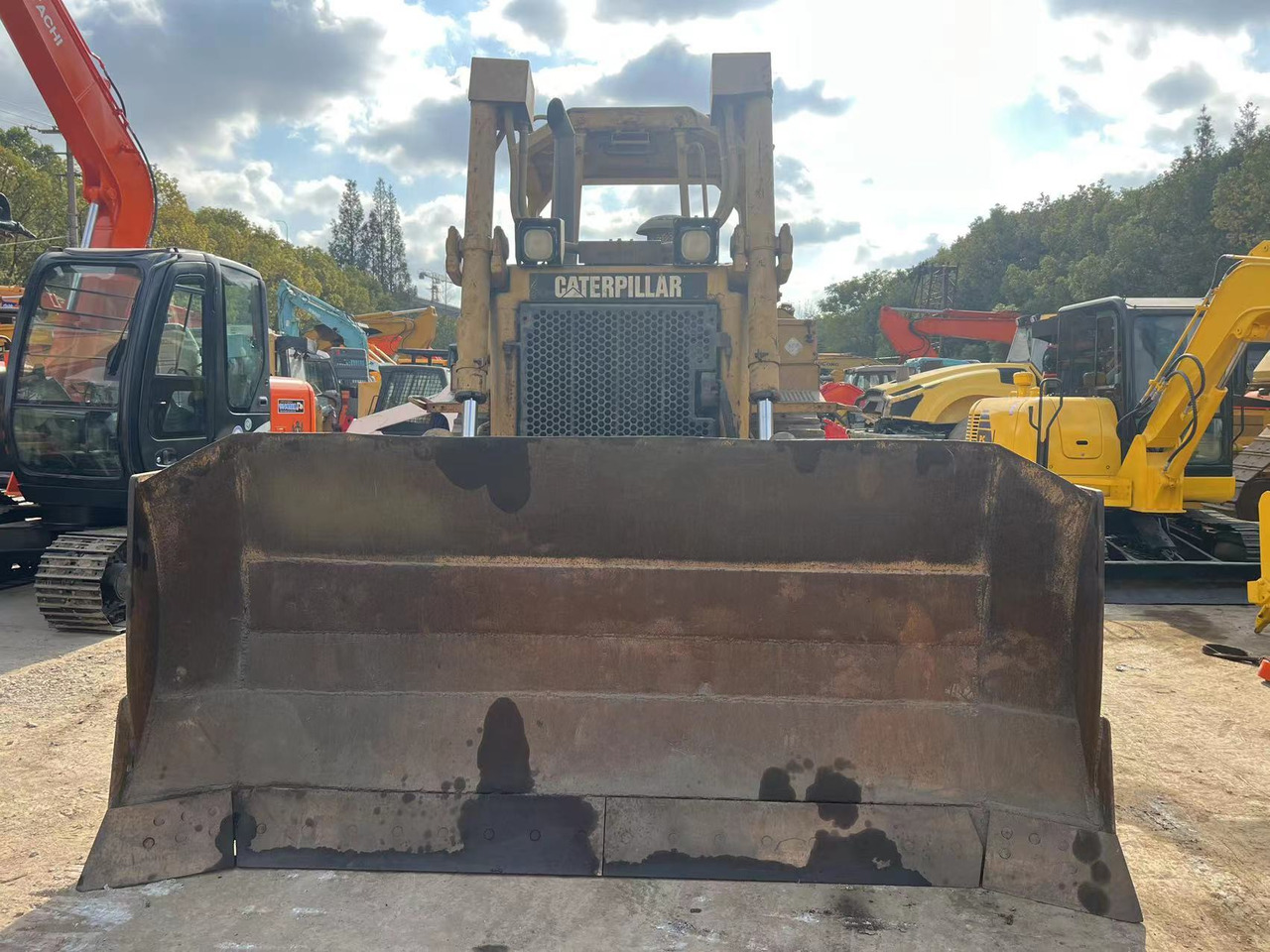 Caterpillar Original Condition CAT D6R bulldozer with Rippers - Bulldozer: foto 3 Caterpillar Original Condition CAT D6R bulldozer with Rippers - Bulldozer: foto 3