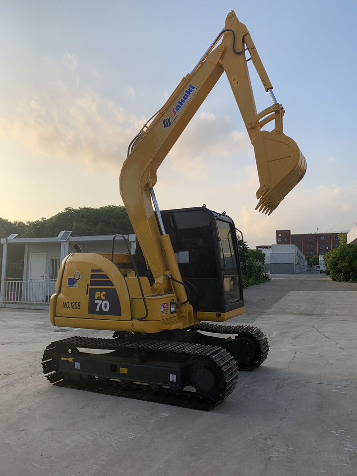 Komatsu Mini Excavator PC70 Japan Origin Good Price - Excavadora de cadenas: foto 2 Komatsu Mini Excavator PC70 Japan Origin Good Price - Excavadora de cadenas: foto 2