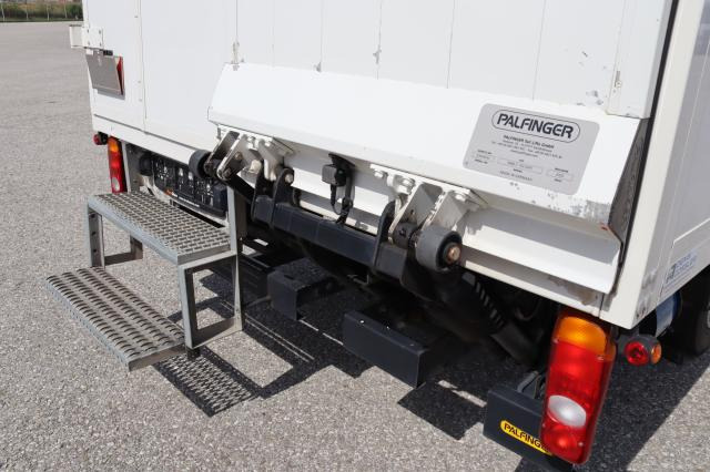 FUSO Canter 7C18 AMT - Furgoneta caja cerrada: foto 5 FUSO Canter 7C18 AMT - Furgoneta caja cerrada: foto 5