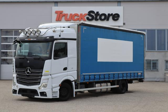 Mercedes-Benz Actros 1833 L nR - Camión lona: foto 1 Mercedes-Benz Actros 1833 L nR - Camión lona: foto 1
