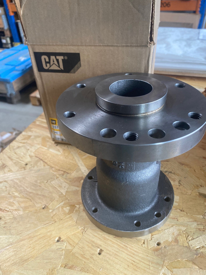 O&K Terex RH40 RH90 Cat 6015 6018 Fan Adapter 157-8072 - Recambio para Maquinaria de construcción: foto 2 O&K Terex RH40 RH90 Cat 6015 6018 Fan Adapter 157-8072 - Recambio para Maquinaria de construcción: foto 2