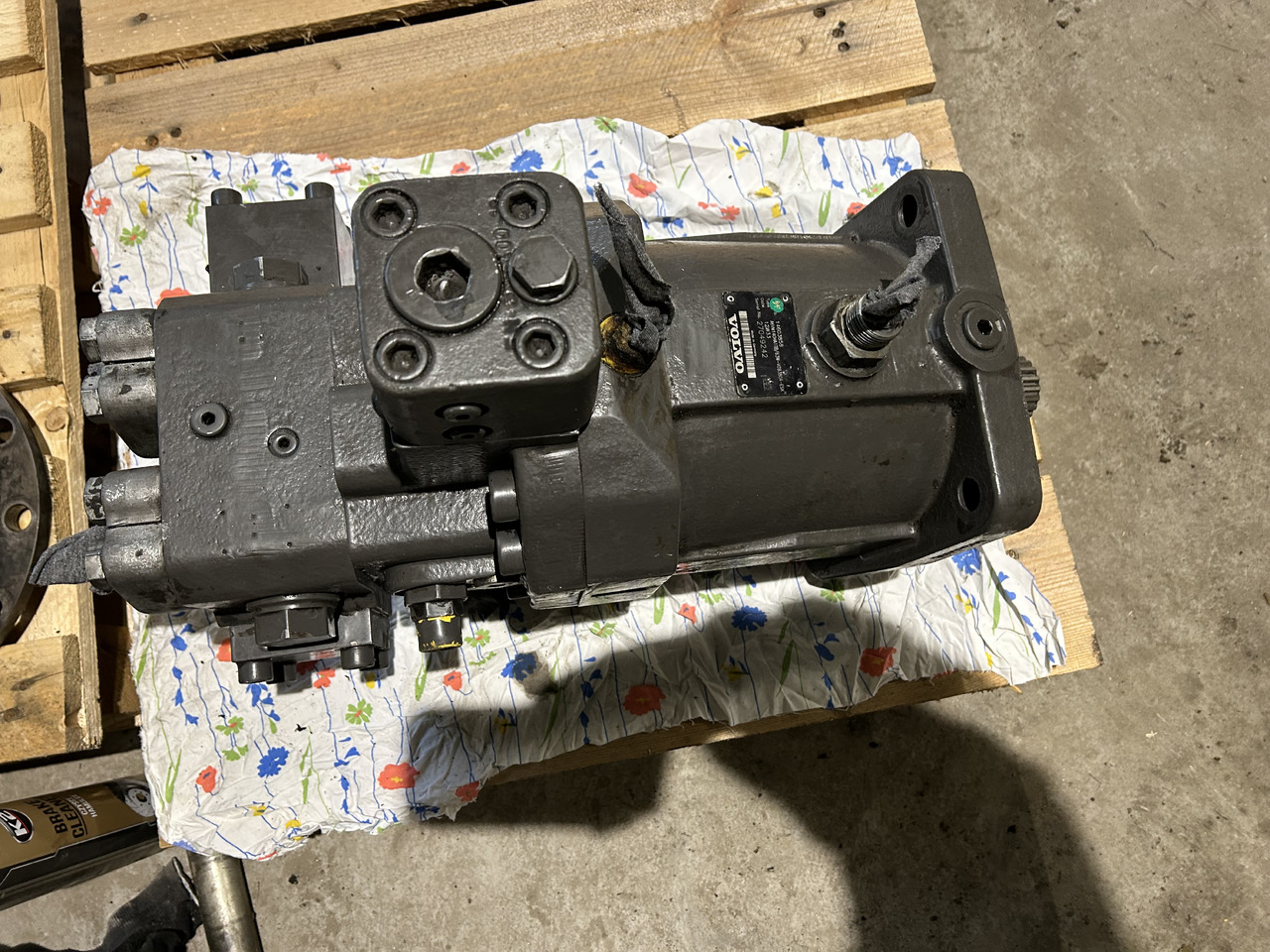 REXROTH A6VM140HAITB - Motor hidráulico para Excavadora de ruedas: foto 2 REXROTH A6VM140HAITB - Motor hidráulico para Excavadora de ruedas: foto 2