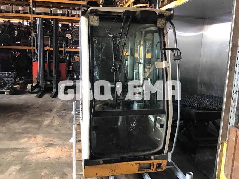 Liebherr A904C Li / A900C Li / A944C Li / A914C li / A934C Li / A924C Li / R900C Li / R944C Li / R904C / R914C / R924 C / R954C / A954C L - Cabina e interior: foto 3 Liebherr A904C Li / A900C Li / A944C Li / A914C li / A934C Li / A924C Li / R900C Li / R944C Li / R904C / R914C / R924 C / R954C / A954C L - Cabina e interior: foto 3