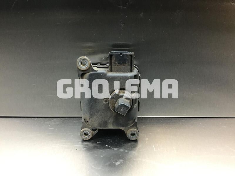 Liebherr A904C Li ,A900C Li ,A944C Li, A914C li ,A934C Li, A924R900C Li, R924 COMPACT ,R944C Li,R904C ,R914C ,R924 C, R954C ,R964B - Sistema eléctrico: foto 2 Liebherr A904C Li ,A900C Li ,A944C Li, A914C li ,A934C Li, A924R900C Li, R924 COMPACT ,R944C Li,R904C ,R914C ,R924 C, R954C ,R964B - Sistema eléctrico: foto 2