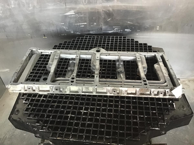 Liebherr Ladder Type Frame - Cabina e interior: foto 1 Liebherr Ladder Type Frame - Cabina e interior: foto 1