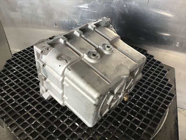 Liebherr Oil Sump - Cárter: foto 2 Liebherr Oil Sump - Cárter: foto 2