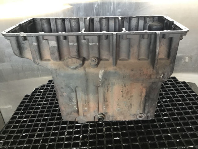 Liebherr Oil Sump - Cárter: foto 5 Liebherr Oil Sump - Cárter: foto 5