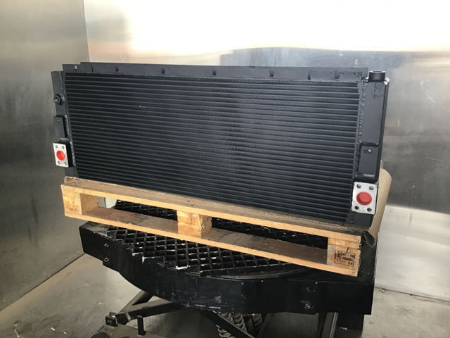 Liebherr Oilcooler - Enfriador de aceite: foto 5 Liebherr Oilcooler - Enfriador de aceite: foto 5