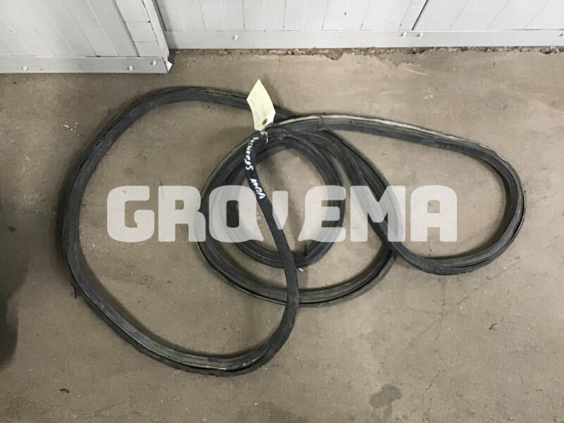 Liebherr R900 Li / R914HDSL / R914B / R912HDSL / R912 Li / R904 / R902 Li / R922 / A904 Li / A904 INDUSTRIAL / A902 Li / A900C Li / A900B - Cabina e interior: foto 3 Liebherr R900 Li / R914HDSL / R914B / R912HDSL / R912 Li / R904 / R902 Li / R922 / A904 Li / A904 INDUSTRIAL / A902 Li / A900C Li / A900B - Cabina e interior: foto 3