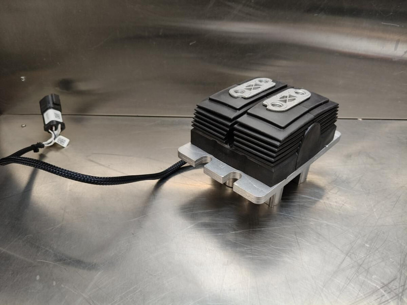 Liebherr R922 / R924 / R934 / R926 - Sistema eléctrico: foto 3 Liebherr R922 / R924 / R934 / R926 - Sistema eléctrico: foto 3