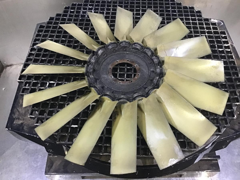 Liebherr R954B / R954HD / R954 - Ventilador: foto 2 Liebherr R954B / R954HD / R954 - Ventilador: foto 2