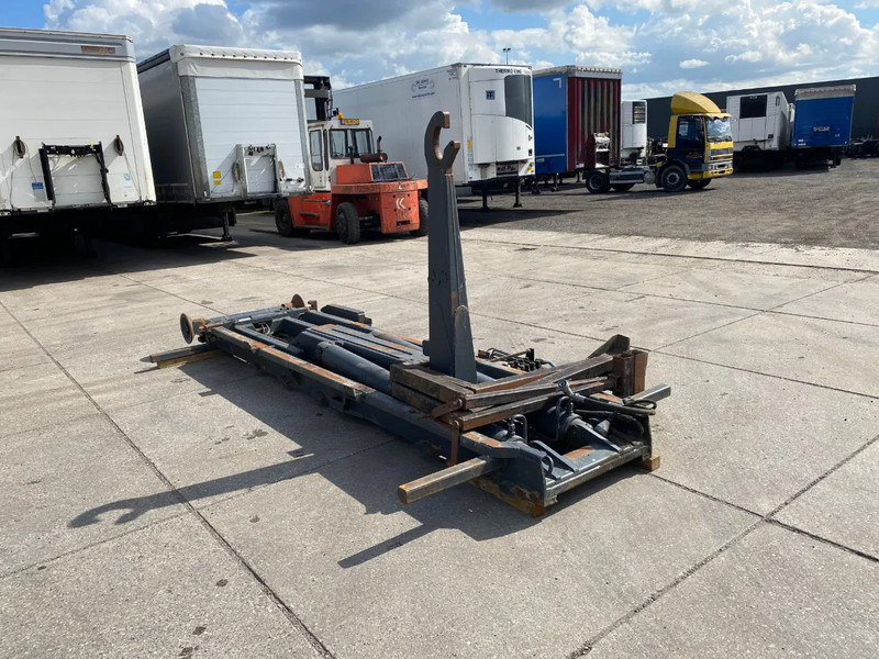 Leasing de Volvo FM 440 6x4 / Hooklift and Tractor / Hub Reduction Volvo FM 440 6x4 / Hooklift and Tractor / Hub Reduction: foto 16