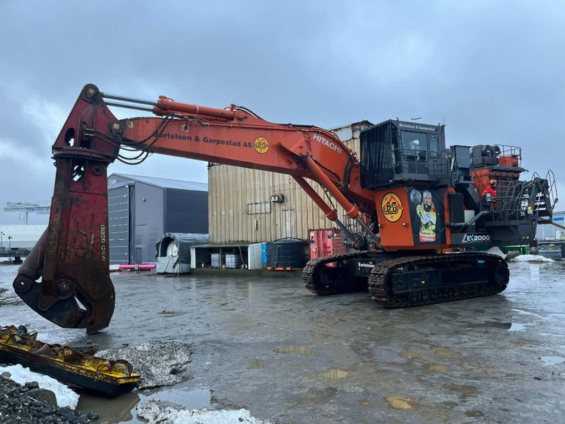 Hitachi EX2000-7BBH - Excavadora de cadenas: foto 1 Hitachi EX2000-7BBH - Excavadora de cadenas: foto 1