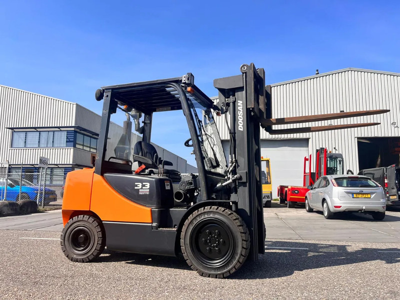 Doosan D33S- 7 - Carretilla elevadora diésel: foto 5 Doosan D33S- 7 - Carretilla elevadora diésel: foto 5