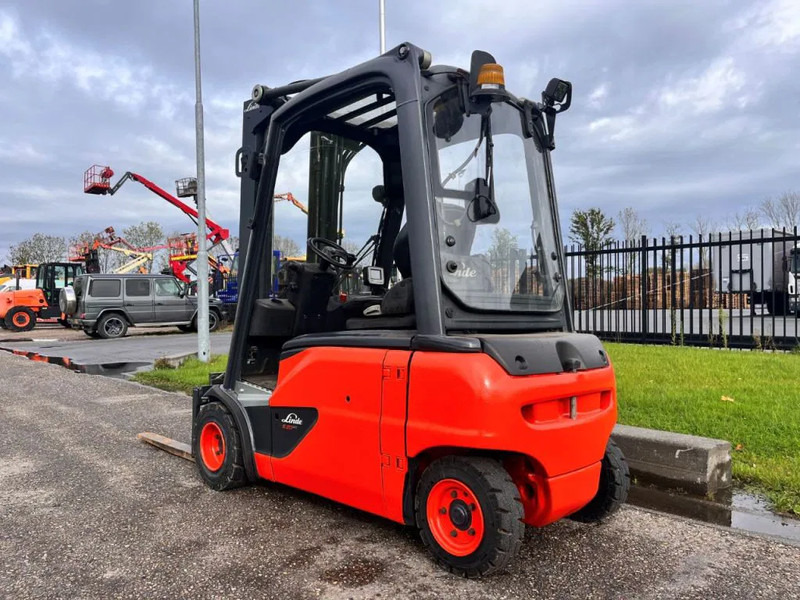 Linde E20PL-02 - Carretilla elevadora eléctrica: foto 4 Linde E20PL-02 - Carretilla elevadora eléctrica: foto 4