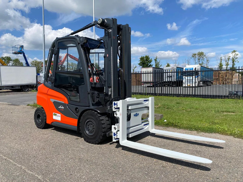 Linde H35D-01 Cascade rotating fork clamp - Carretilla elevadora diésel: foto 3 Linde H35D-01 Cascade rotating fork clamp - Carretilla elevadora diésel: foto 3