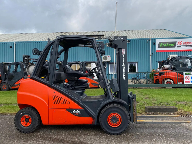 Linde H35T-02 - Carretilla elevadora de gas: foto 1 Linde H35T-02 - Carretilla elevadora de gas: foto 1