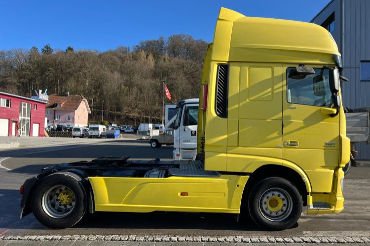 DAF XF510 4x2 - Cabeza tractora: foto 4 DAF XF510 4x2 - Cabeza tractora: foto 4