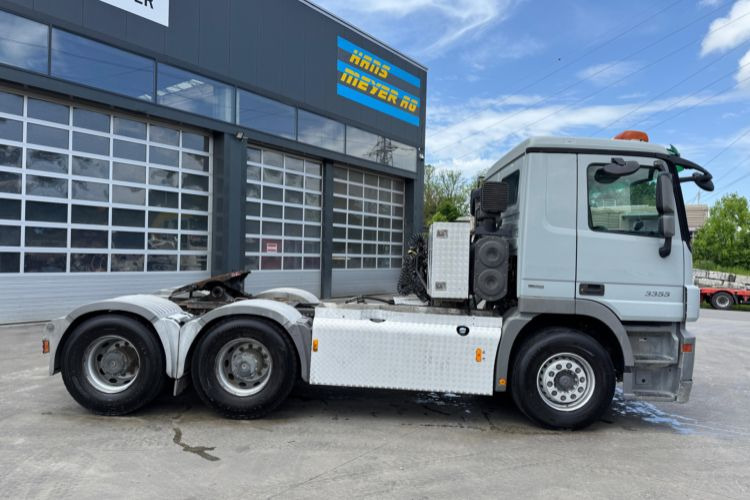 Mercedes-Benz Actros 3355 V8 6x4 (New Engine) - Cabeza tractora: foto 4 Mercedes-Benz Actros 3355 V8 6x4 (New Engine) - Cabeza tractora: foto 4