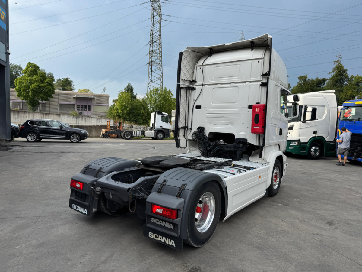 SCANIA R450 4x2 2x Tanks 1000L - Cabeza tractora: foto 5 SCANIA R450 4x2 2x Tanks 1000L - Cabeza tractora: foto 5