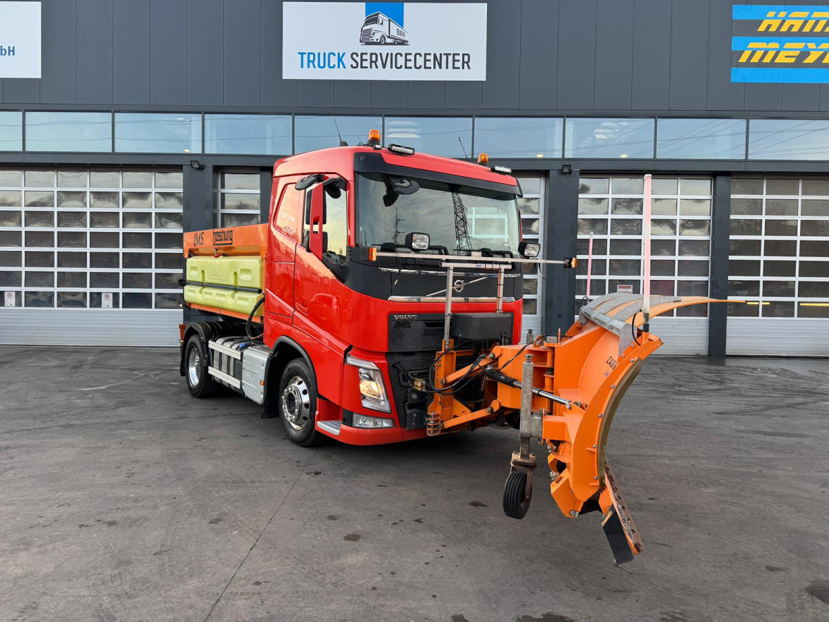 VOLVO FH-460 4x2 Winterdienst/SZM - Cabeza tractora: foto 2 VOLVO FH-460 4x2 Winterdienst/SZM - Cabeza tractora: foto 2