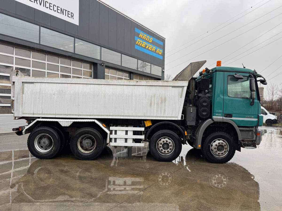 MERCEDES 3248 8x4 Rückwärtskipper 15m3 - Camión volquete: foto 5 MERCEDES 3248 8x4 Rückwärtskipper 15m3 - Camión volquete: foto 5