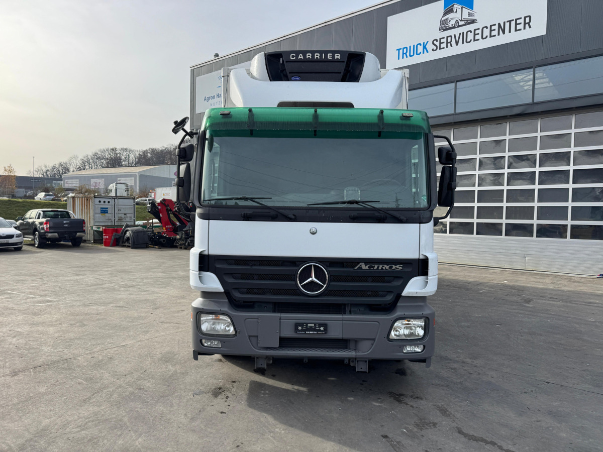 MERCEDES Actros 1832 4x2 Bi-Temp Carrier TK - Camión frigorífico: foto 2 MERCEDES Actros 1832 4x2 Bi-Temp Carrier TK - Camión frigorífico: foto 2