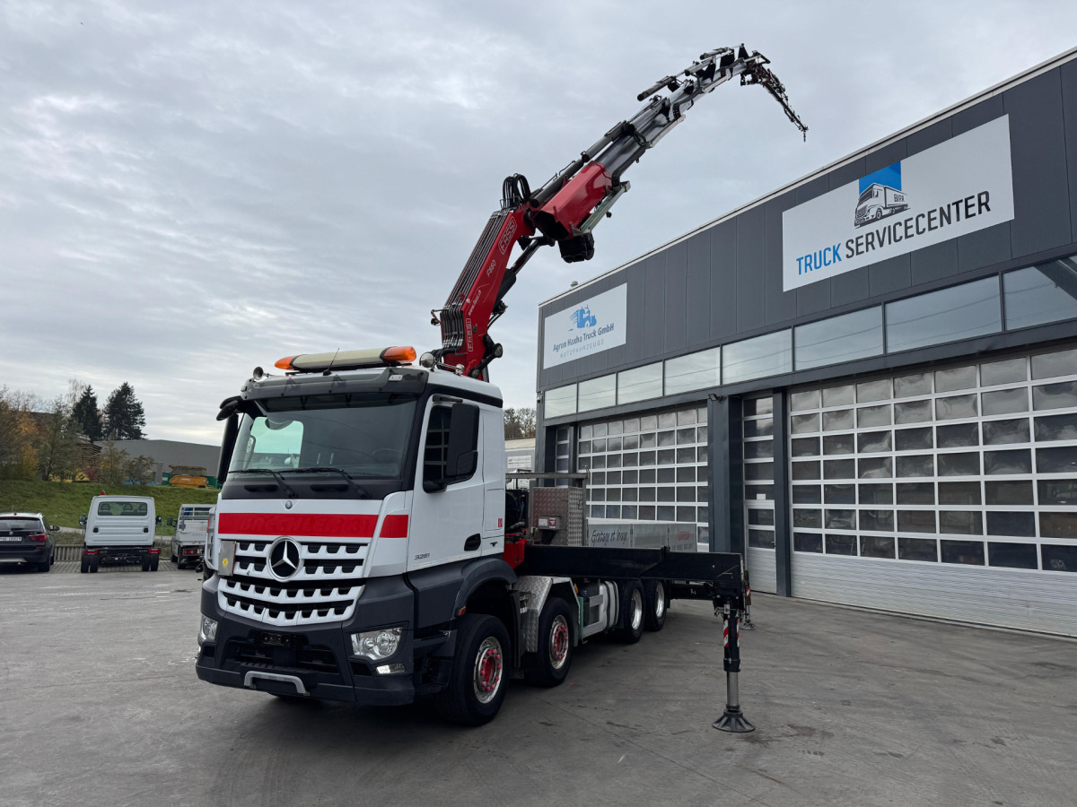 MERCEDES Arocs 3251 8x4 Fassi 660 6-6 - Camión grúa: foto 1 MERCEDES Arocs 3251 8x4 Fassi 660 6-6 - Camión grúa: foto 1