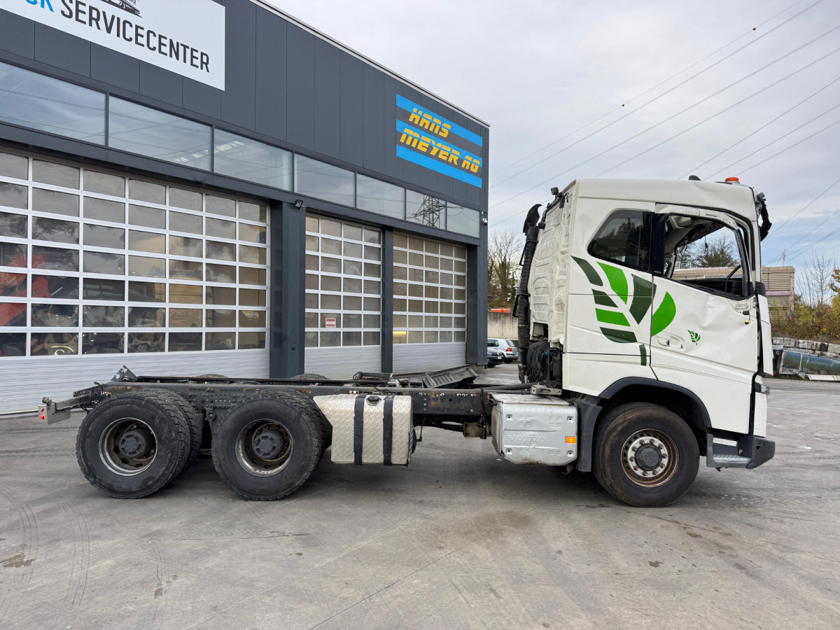 VOLVO FH16-650 6x6 X-Track Unfall - Camión chasis: foto 4 VOLVO FH16-650 6x6 X-Track Unfall - Camión chasis: foto 4