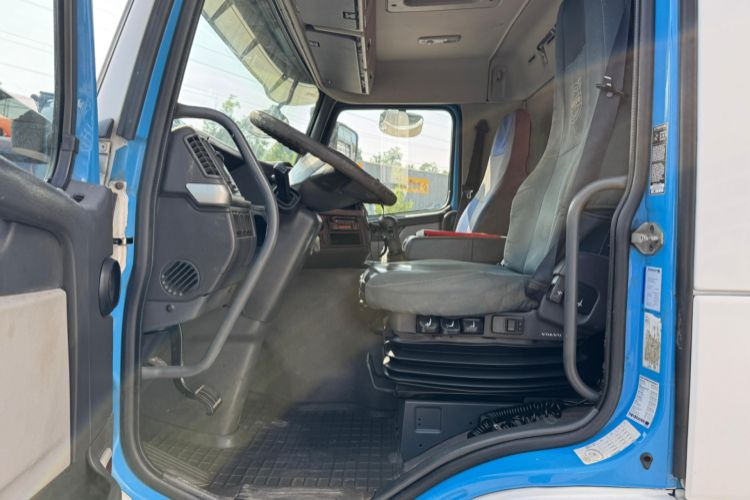 Camión grúa Volvo FM-300 4x2 Palfinger 16502-5: foto 16