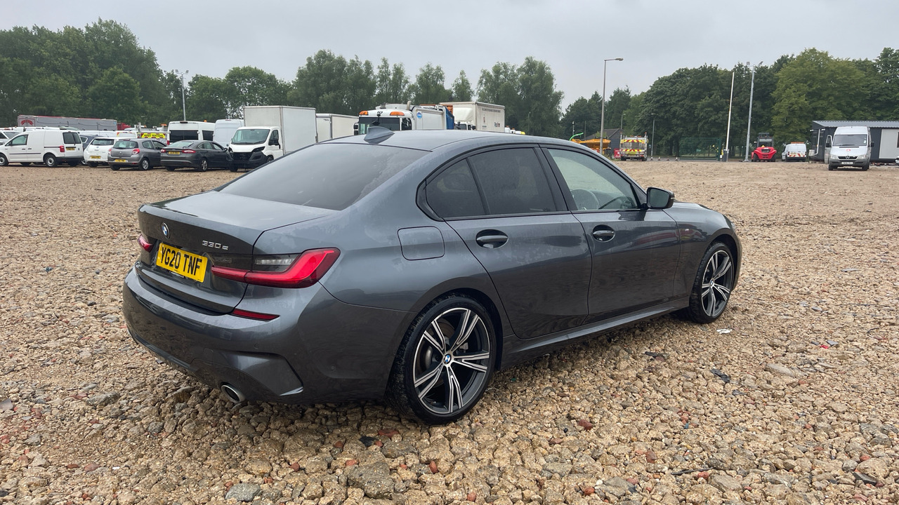 BMW 330e M - Sedan: foto 4 BMW 330e M - Sedan: foto 4