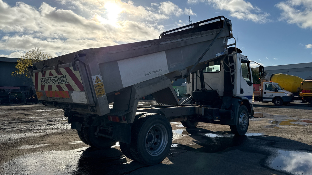 DAF LF 55.220 - Camión volquete: foto 4 DAF LF 55.220 - Camión volquete: foto 4