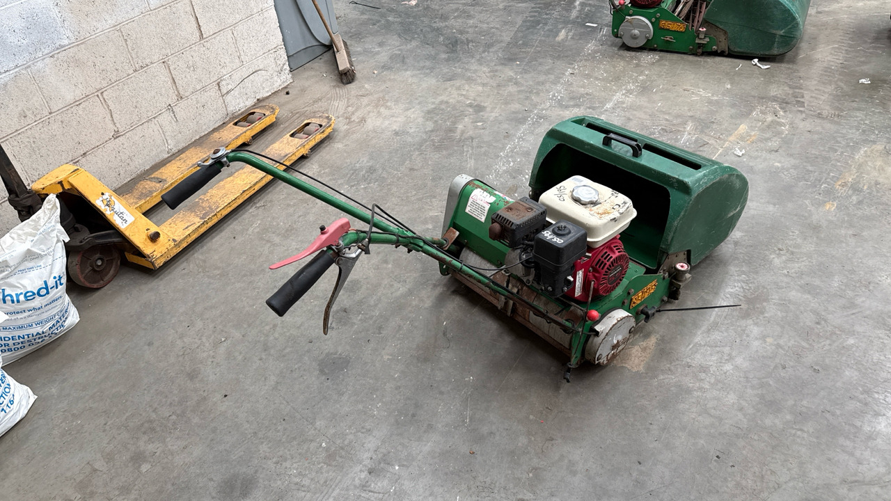 DENNIS FT 510 PEDESTRIAN CYLINDER MOWER WITH 9K UNIT AND GRASS BOX - Cortacésped: foto 4 DENNIS FT 510 PEDESTRIAN CYLINDER MOWER WITH 9K UNIT AND GRASS BOX - Cortacésped: foto 4