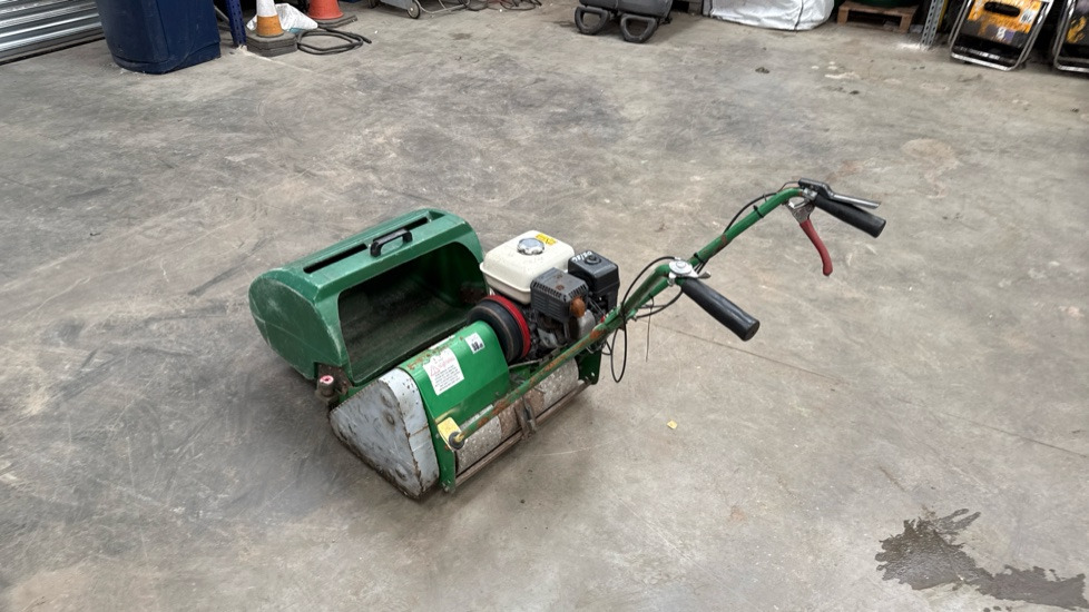 DENNIS FT20 PEDESTRIAN CYLINDER MOWER NO UNIT, GRASS BOX - Cortacésped: foto 3 DENNIS FT20 PEDESTRIAN CYLINDER MOWER NO UNIT, GRASS BOX - Cortacésped: foto 3