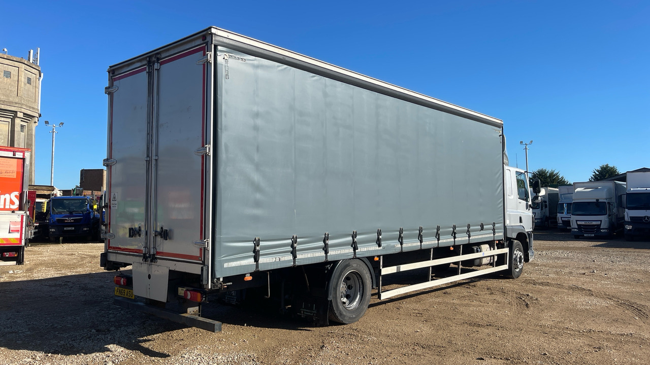 Daf CF 260 - Camión lona: foto 4 Daf CF 260 - Camión lona: foto 4