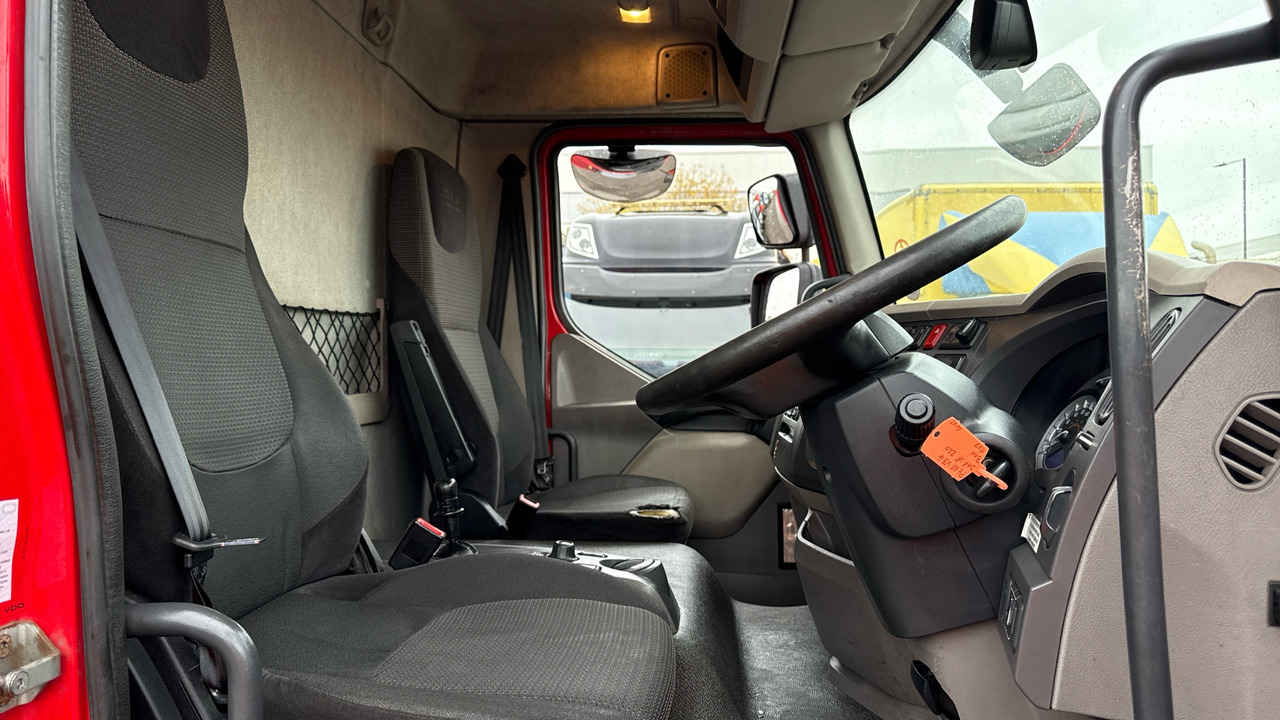 Daf LF 220 - Camión caja cerrada: foto 5 Daf LF 220 - Camión caja cerrada: foto 5