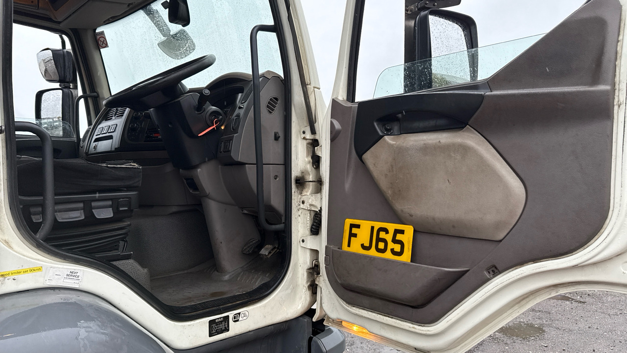 Daf LF 250 - Camión lona: foto 5 Daf LF 250 - Camión lona: foto 5