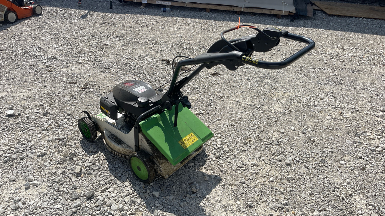 ETESIA PHE3 - Cortacésped: foto 3 ETESIA PHE3 - Cortacésped: foto 3