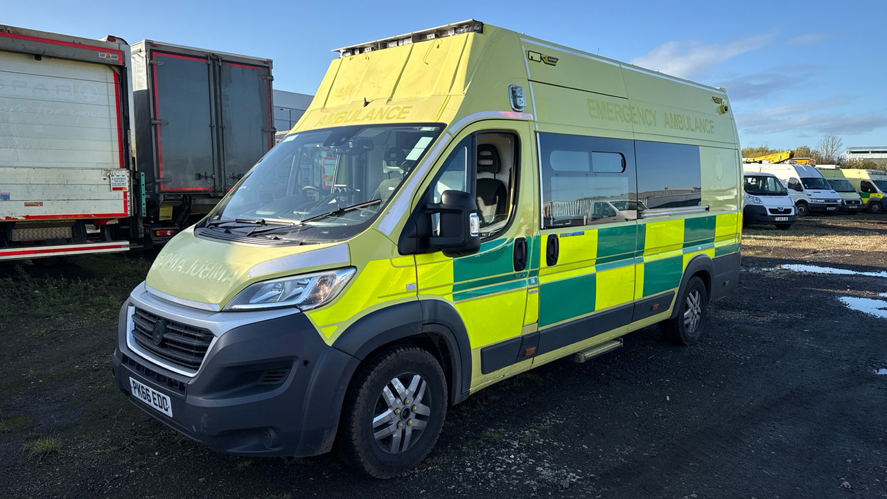 FIAT DUCATO 42 MULTIJET II - Ambulancia: foto 2 FIAT DUCATO 42 MULTIJET II - Ambulancia: foto 2