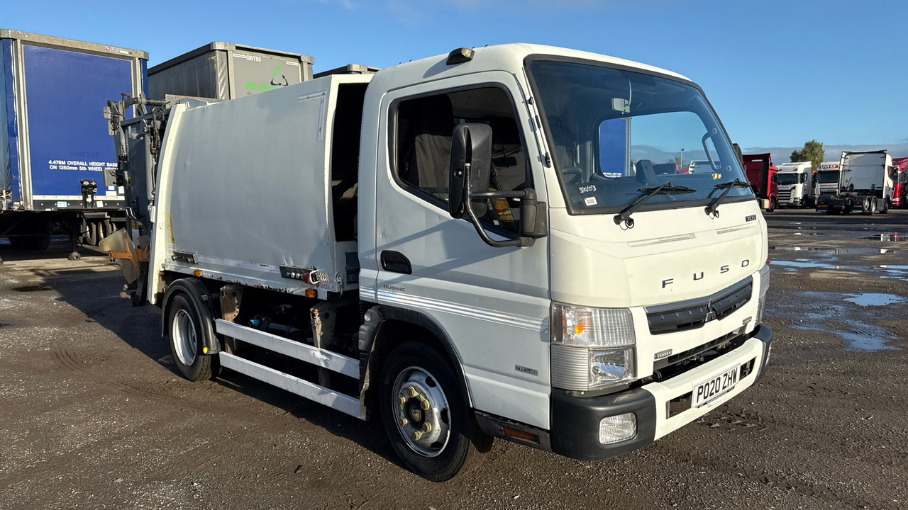 FUSO CANTER  7C15 - Camión de basura: foto 1 FUSO CANTER  7C15 - Camión de basura: foto 1