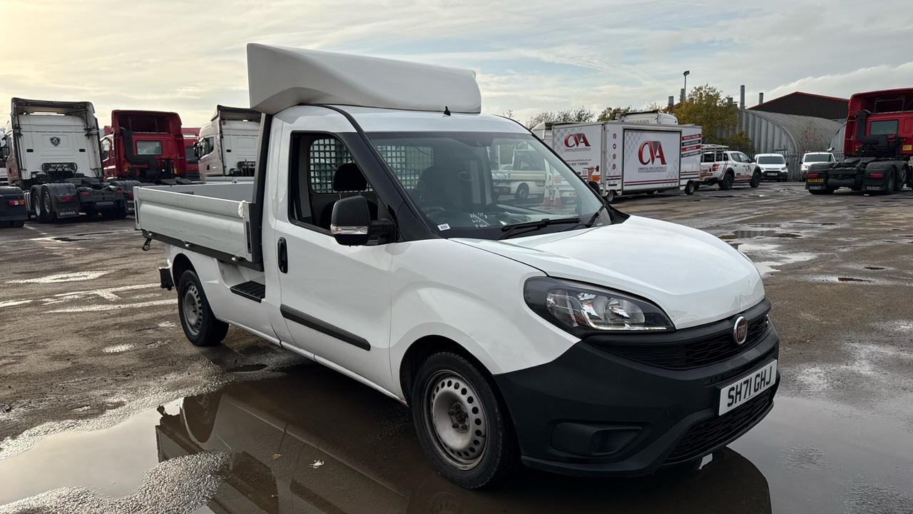 Fiat Doblo Work Up 1.6 Multijet 16V - Furgoneta caja abierta: foto 1 Fiat Doblo Work Up 1.6 Multijet 16V - Furgoneta caja abierta: foto 1